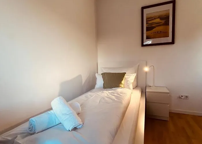 Osnabruecker Strasse Wooon 16 I 2 Baeder I Grosse Kueche I Wlan I Parken